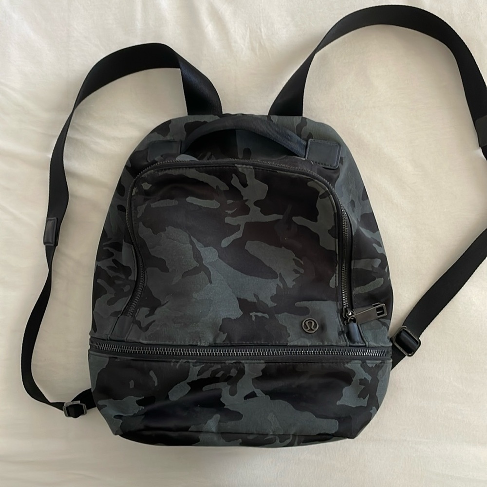 Lululemon City Adventurer Backpack Mini — Like New Condition